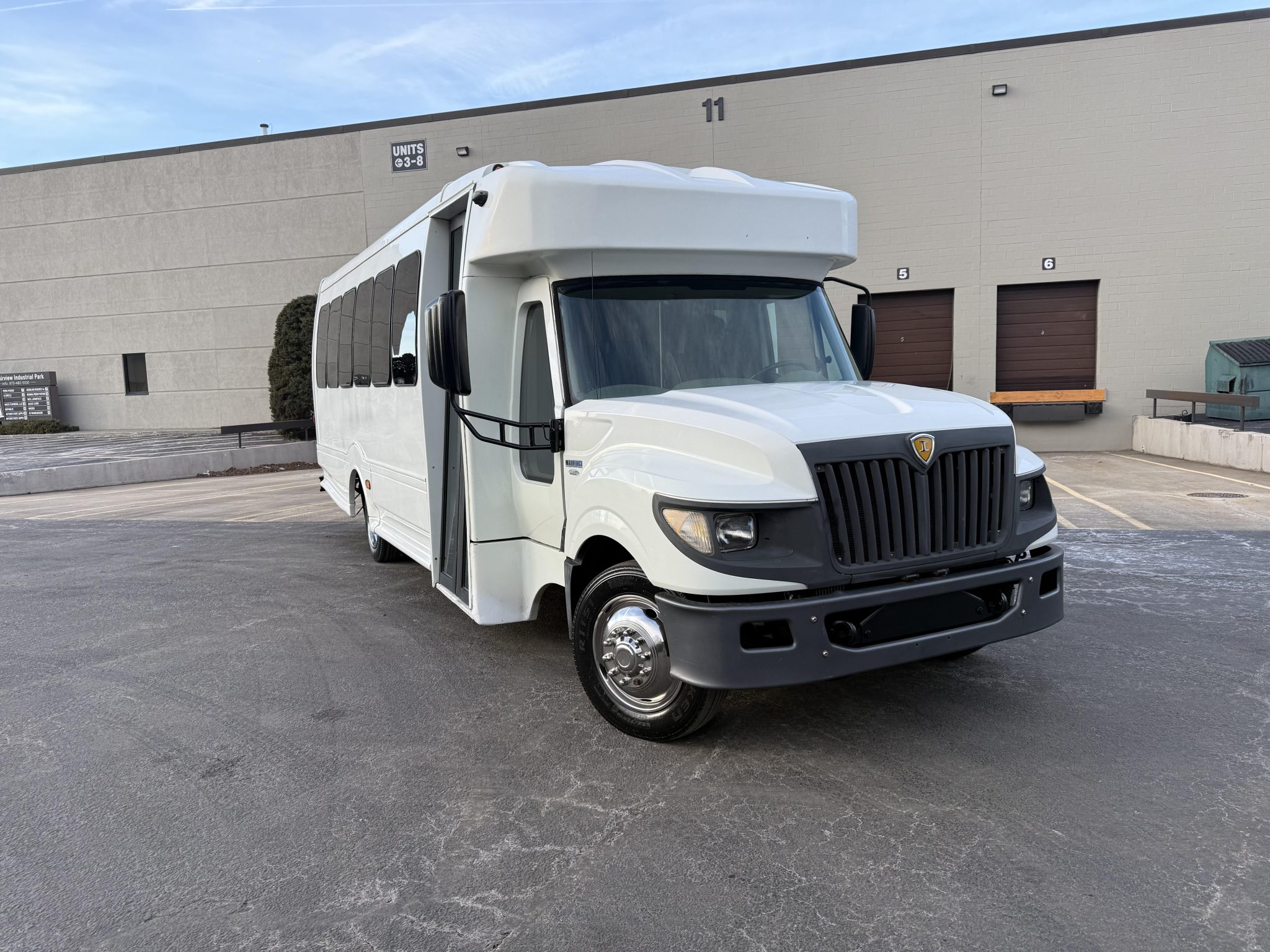 2013 International 3000 Passenger Bus