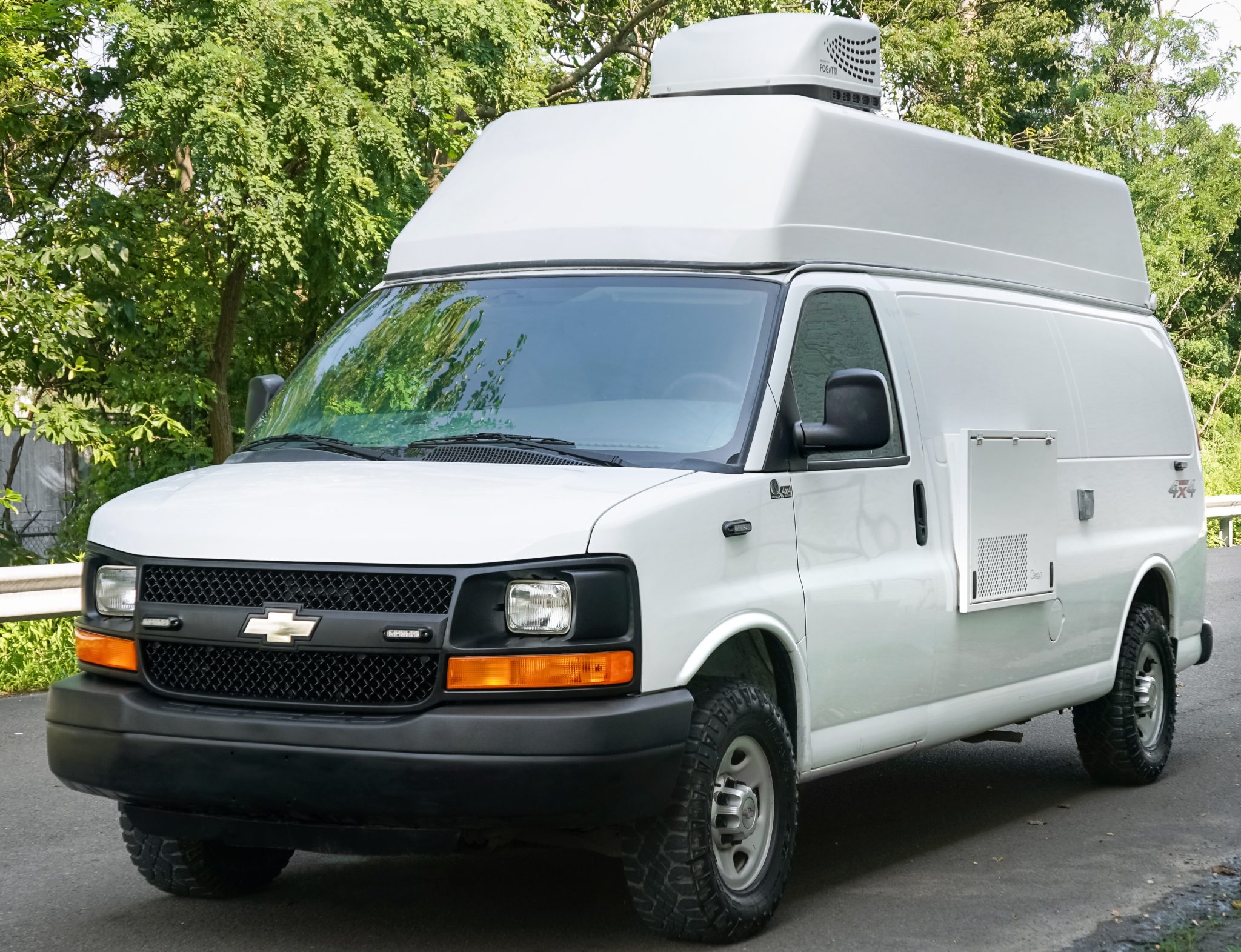 2013 Chevrolet Express 3500 Quigley 4×4 Conversion