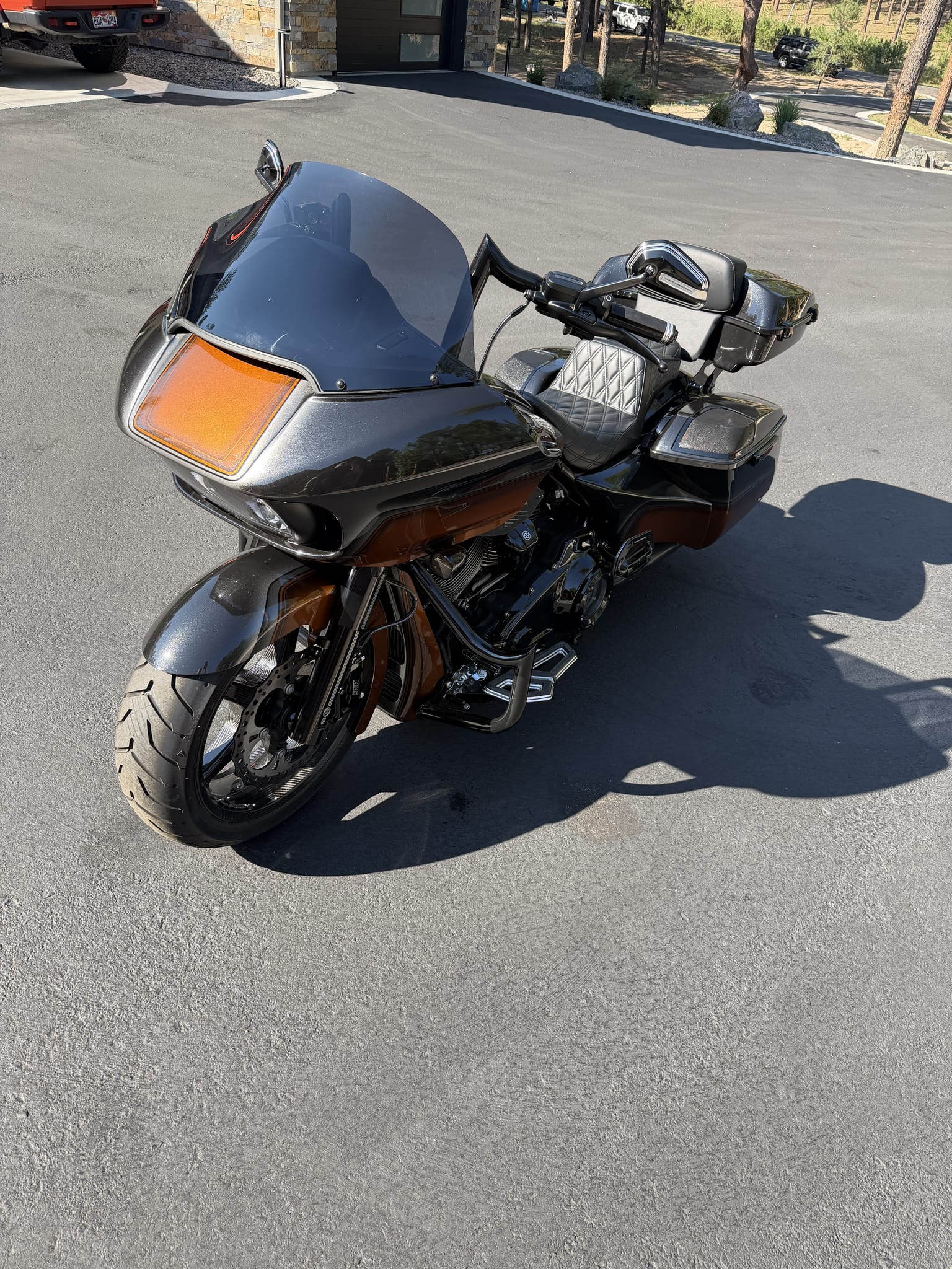 Modified 2023 Harley-Davidson Road Glide FLTRXS