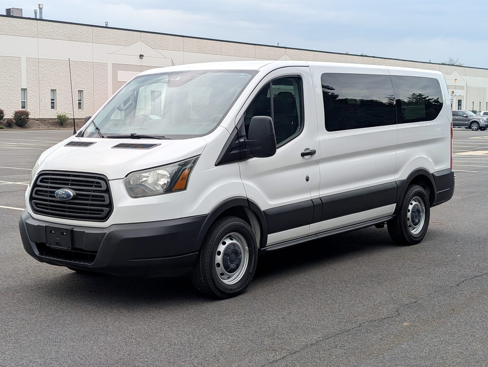 2016 Ford Transit 150 XL Passenger Wagon